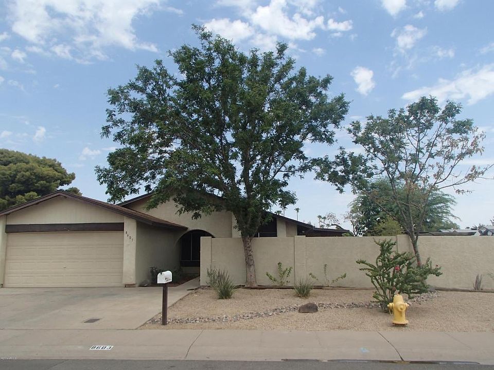 1st image of 8603 N 56th Dr