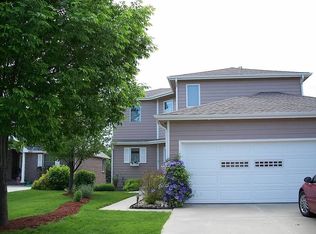 5601 Hunts Dr, Lincoln, NE 68512
