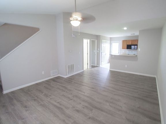 4th image of 1602 High Quest Cir