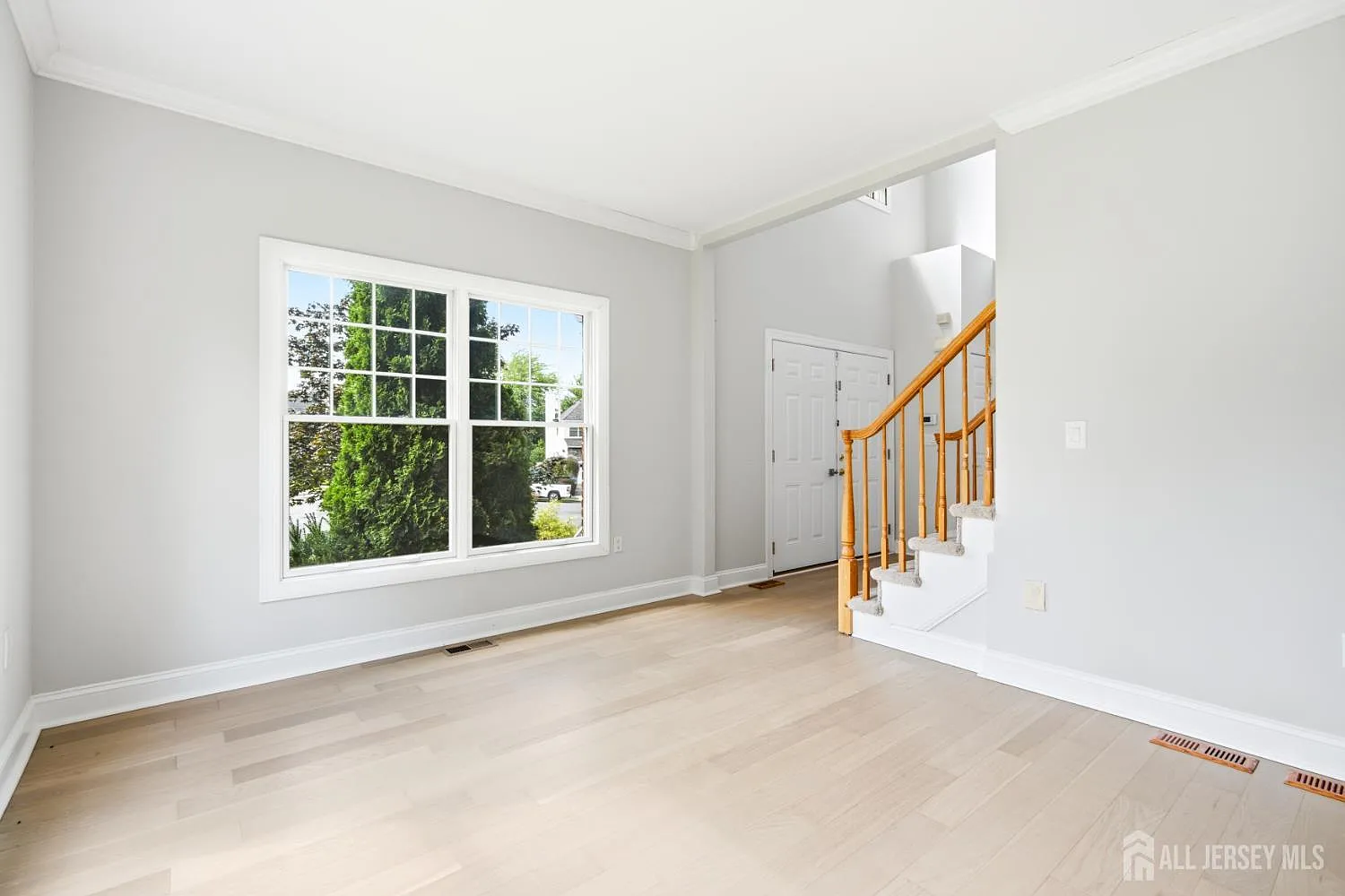 4 bed, 2.5 bath, 2516 sqft, $5,500 — Photo 4