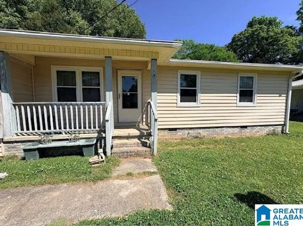 521 Dean St, Scottsboro, AL 35768