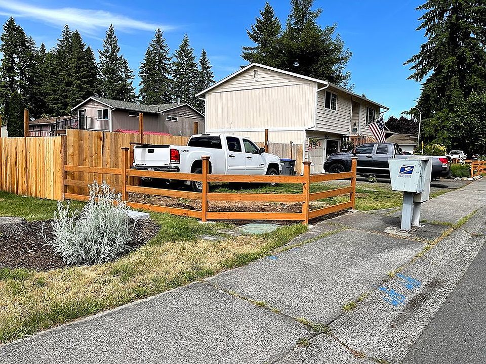 2nd image of 3009 170th Pl SE