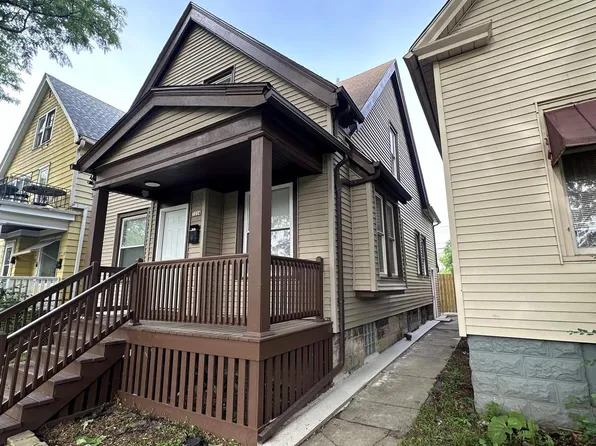 3224 North 24th PLACE, Milwaukee, WI 53206