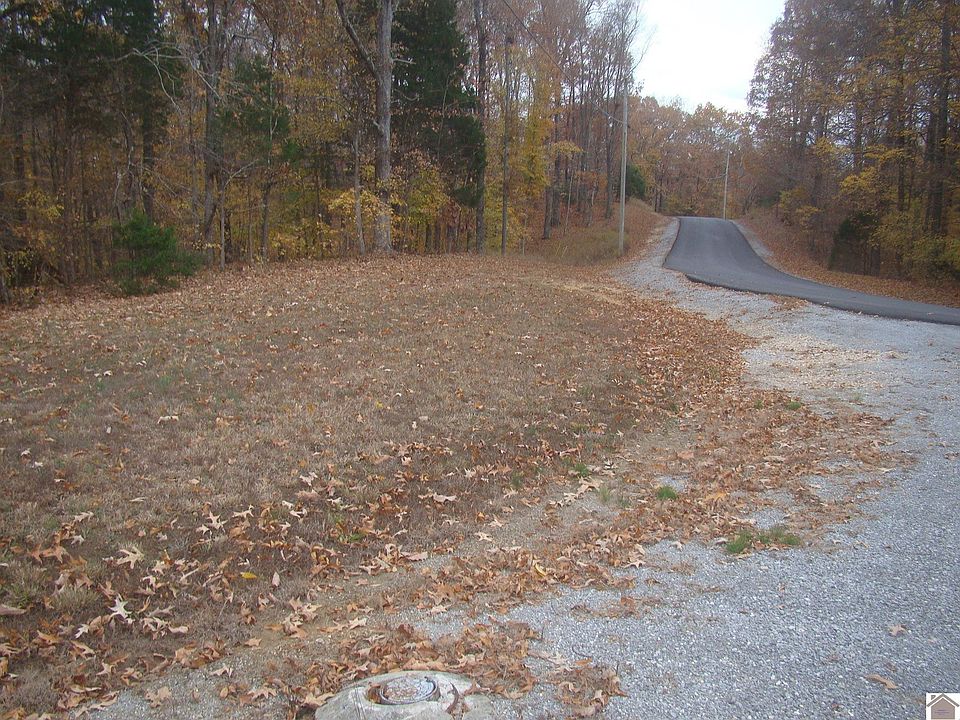2nd image of 25 Woodfield Estate Dr #101