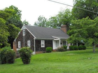 104 Sprinkle Ln, State Road, NC 28676