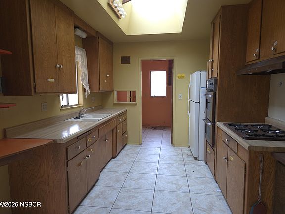 5th image of 252 Sharry Ln