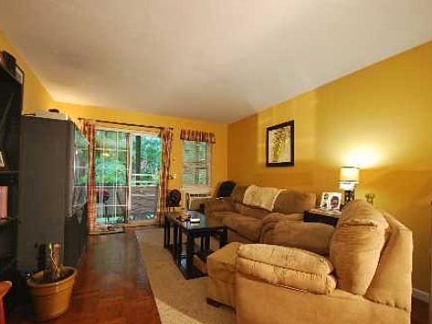 5th image of 21 Glen Hollow Dr APT G10