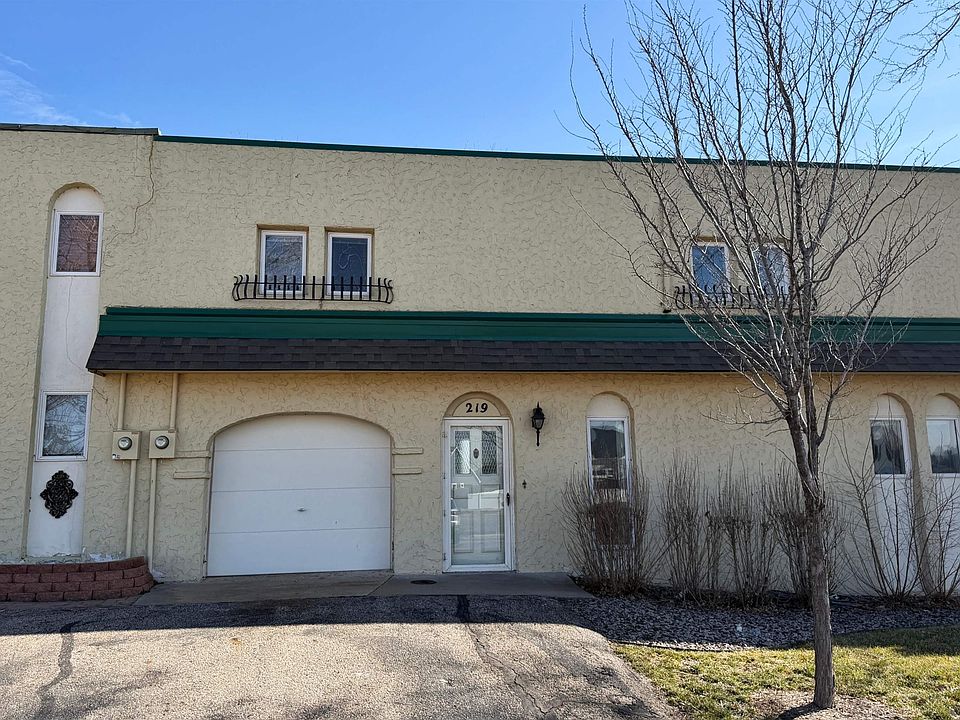 1st image of 219 Castillian Blvd