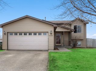 9089 Country Ave, Monticello, MN 55362