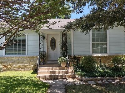 1615 W Lullwood Ave, San Antonio, TX, 78201