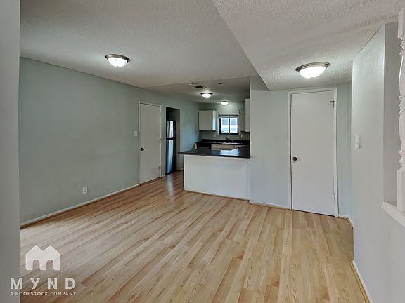 4th image of 4004 Chinchilla Ave