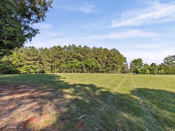 3rd image of 5760 Cobbham Road