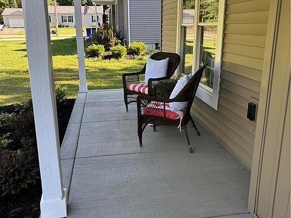 3rd image of 26 Rosalind Dr