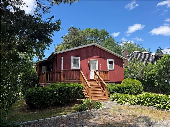 3rd image of 76 Hemlock Rd