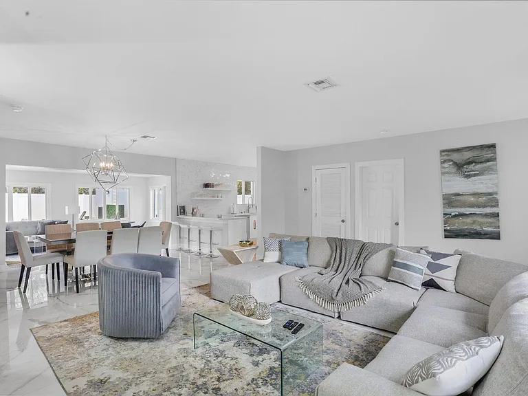 3025 Center Ave — Photo 12