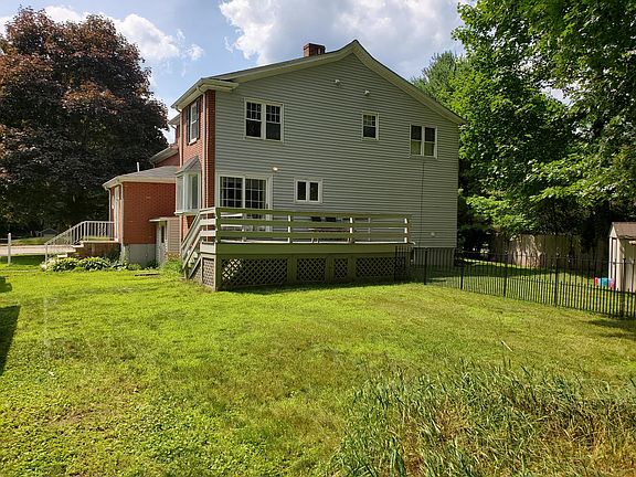 2nd image of 120 Thicket St