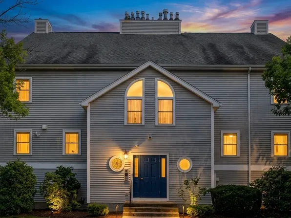 15 Marion St APT F, Roslindale, MA 02131