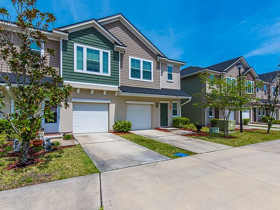 2nd image of 223 Moultrie Village Ln