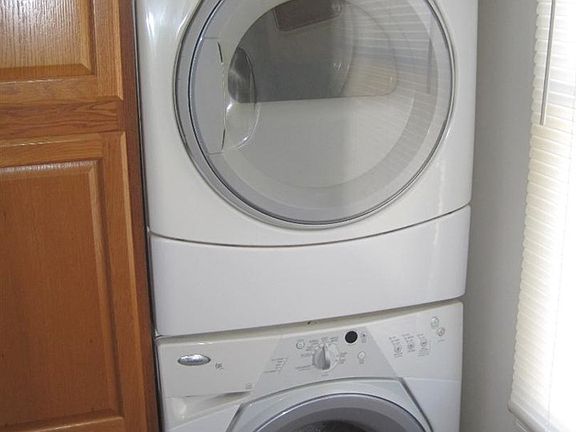 5th image of 208 N Hodson Ave