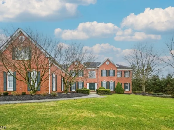 99 Grayson Drive, Montgomery Twp., NJ 08502