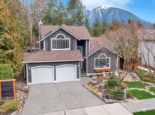 1040 SW 10th St, North Bend, WA