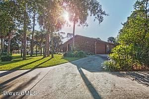 4th image of 4493 Country Rd