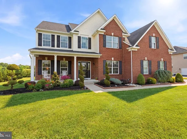 314 Salarno Ct, Mullica Hill, NJ 08062