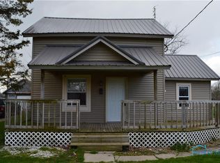 300 Antwerp Dr, Hicksville, OH 43526