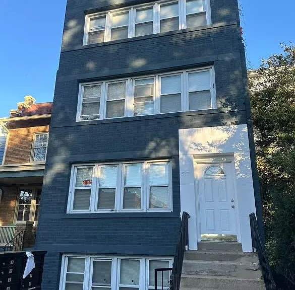 517 7th St NE — Photo 2