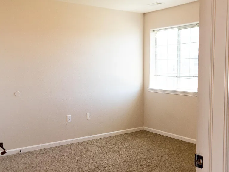 144 Clubhouse Cir #201 — Photo 6
