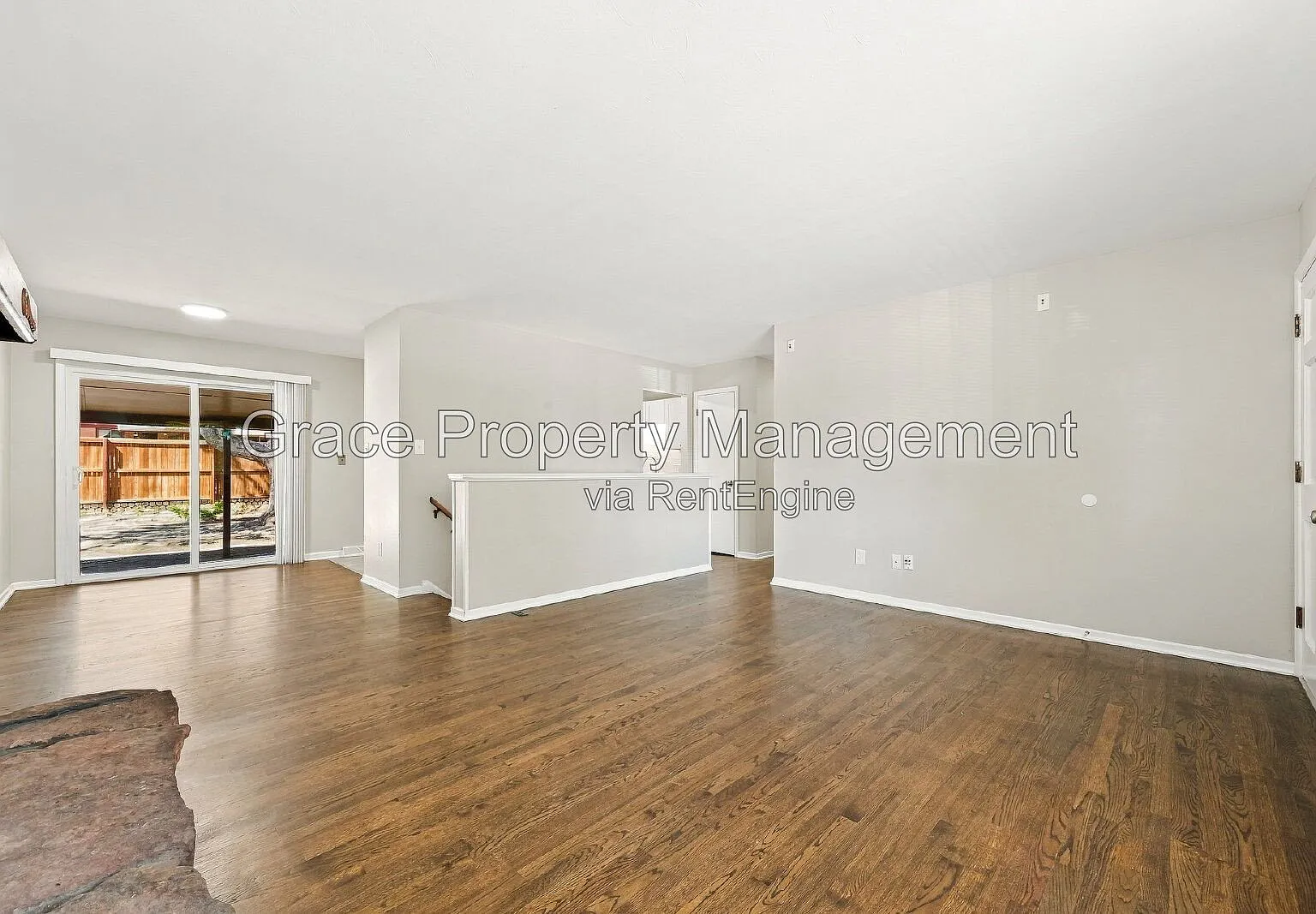 5 bed, 2.5 bath, 2322 sqft, $2,995 — Photo 4