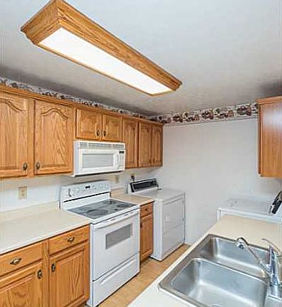 2nd image of 4720 Turfwood Ct