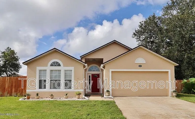11034 Englenook Dr — Photo 1