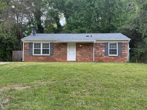 1723 Gavin Dr, High Point, NC 27260