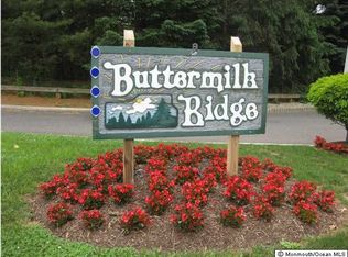 2 Buttermilk Ridge Rd, Atlantic Highlands, NJ 07716