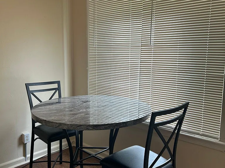 6936 Lee Hwy #5 — Photo 3
