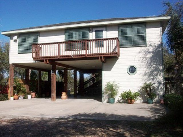 1st image of 45 Bay Oaks Dr