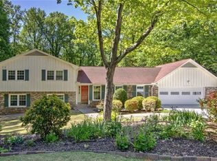 2659 Amberly Dr, Dunwoody, GA 30360