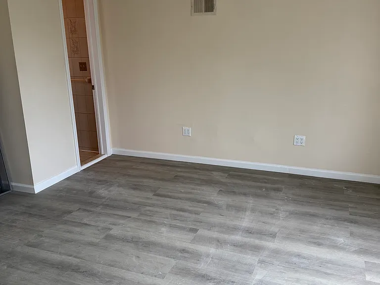 358 Adams Ave — Photo 19