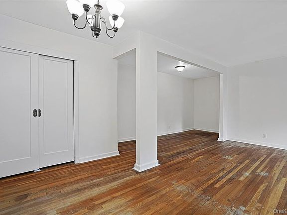 5th image of 2280 Burnett St APT 3c