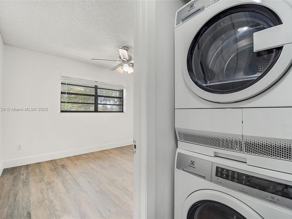 1st image of 18220 Mediterranean Blvd #6-18