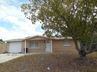 7217 Country Club Dr, Hudson, FL 34667