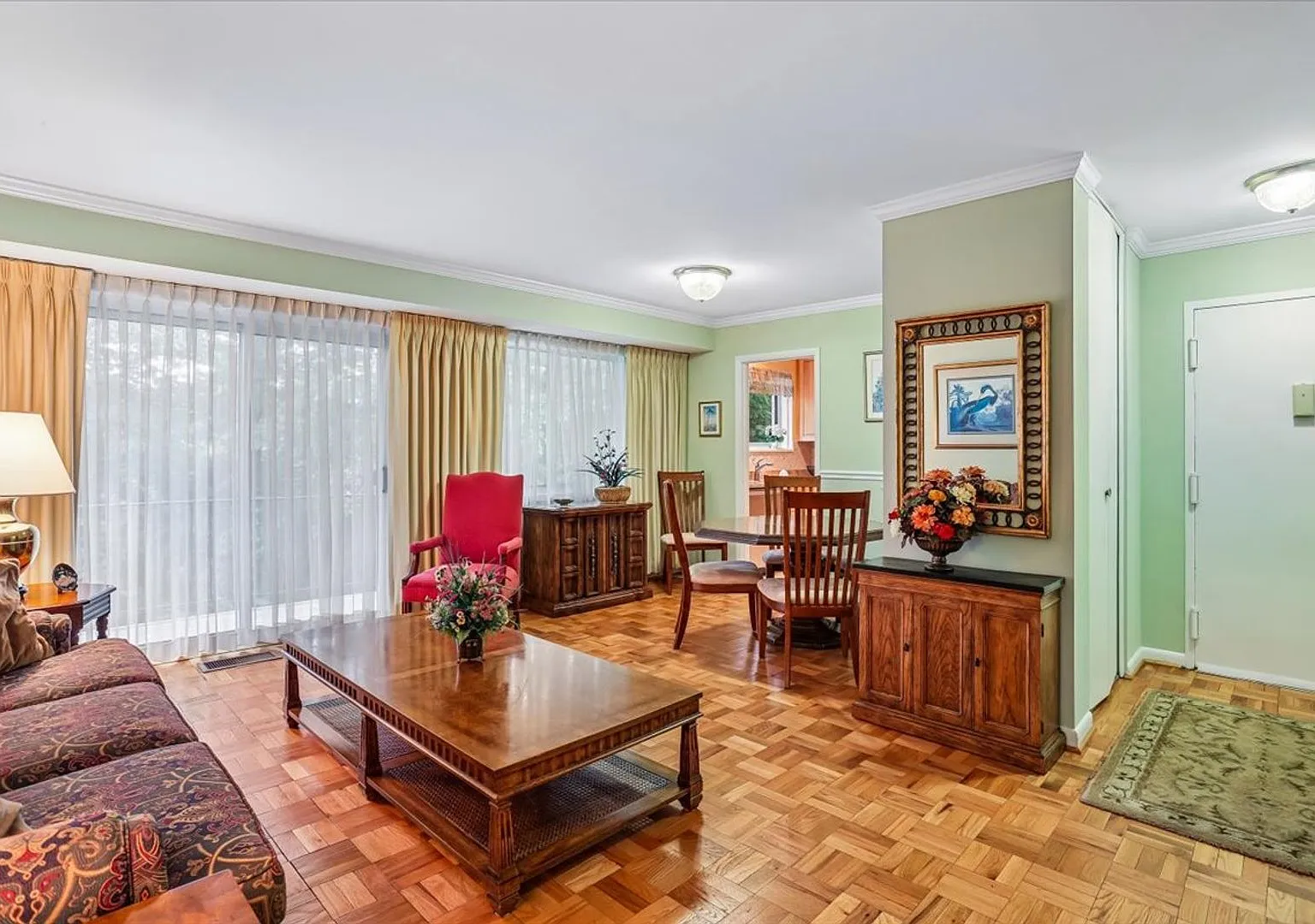 Furnished 3br Bethesda Condo - All Utilities Included! - Ready Now!! — Photo 4