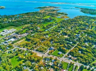 Moriches Ave, East moriches, NY 11940