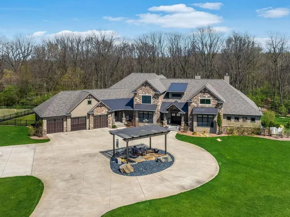 54420 County Road 33, Middlebury, IN 46540