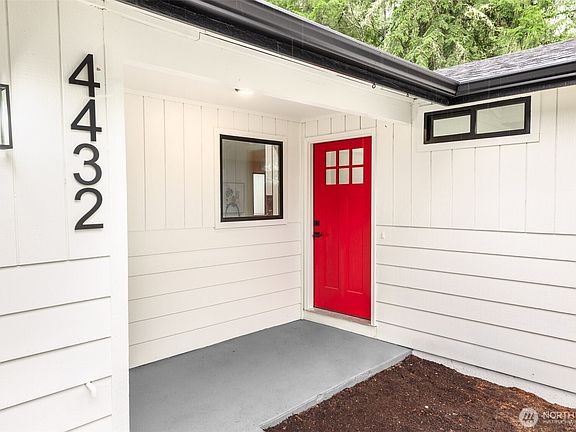 2nd image of 4432 Gallup Drive SE