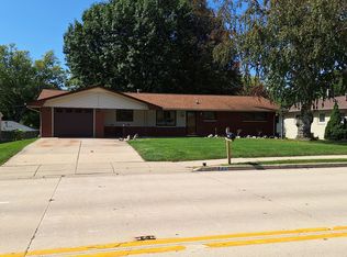 1005 Beech St, Normal, IL 61761