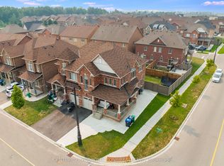 358 Robert Parkinson Dr, Brampton, ON L7A4C5