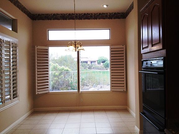 5th image of 17 Club Vista Dr