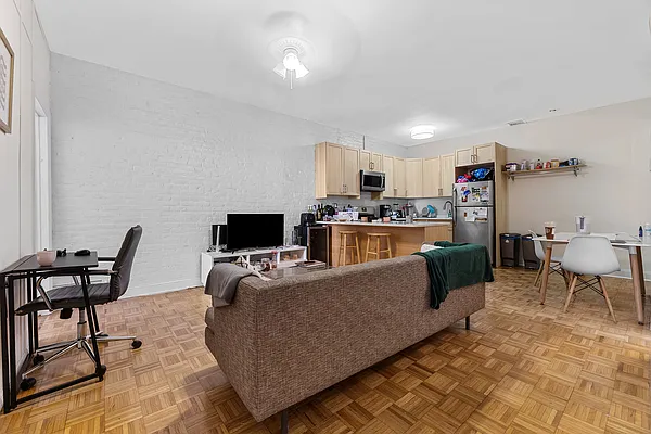 Rented by REAL New York | media 13